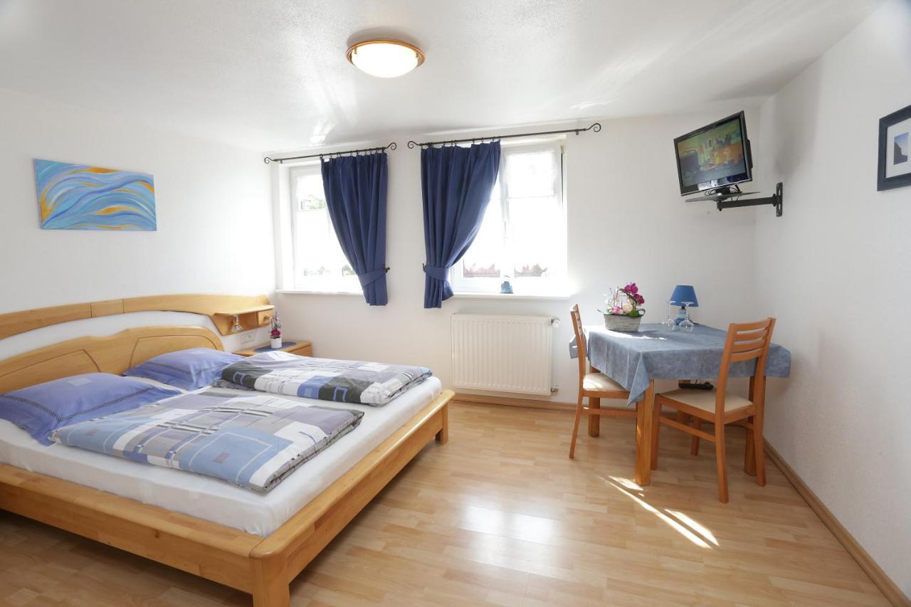 Sylvie Fahrer Et Fils Bed & Breakfast Saint-Hippolyte  Ngoại thất bức ảnh