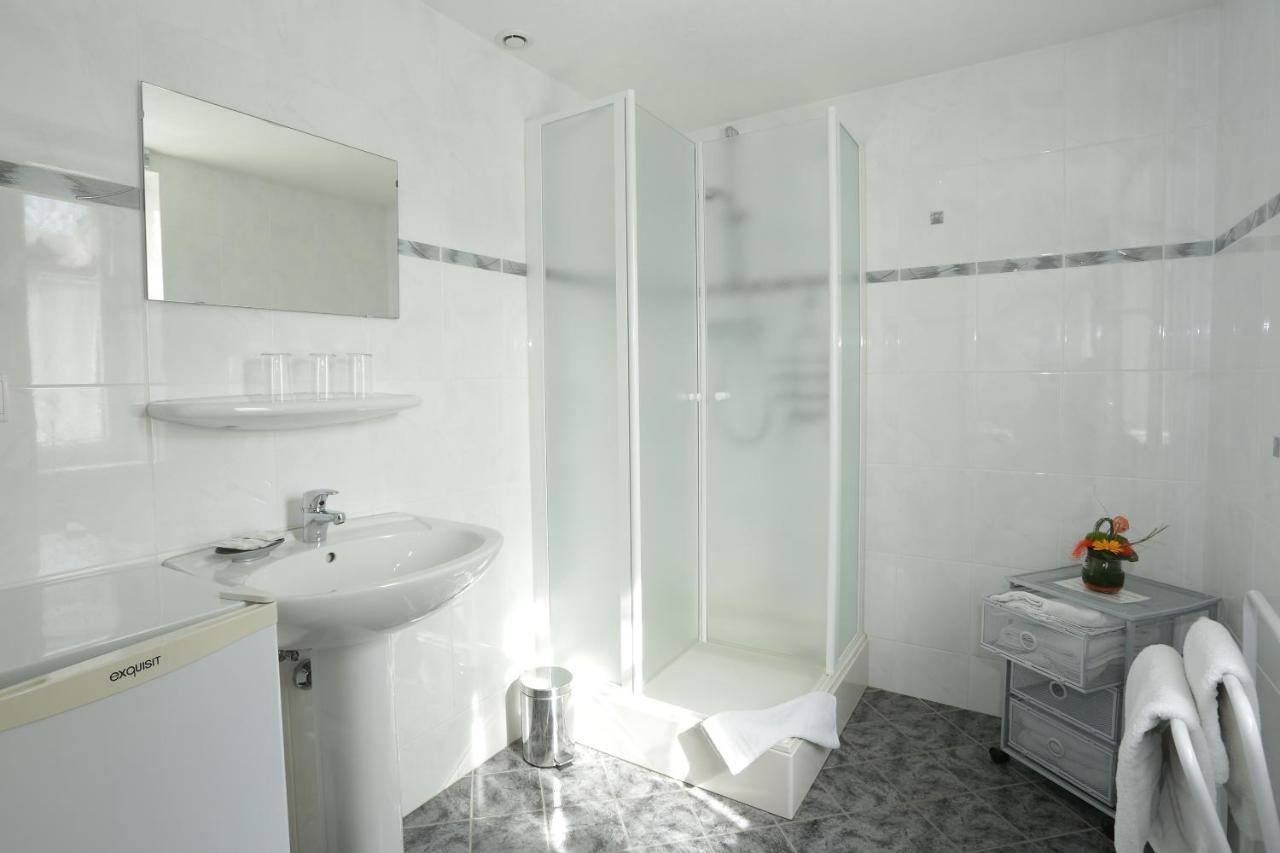 Sylvie Fahrer Et Fils Bed & Breakfast Saint-Hippolyte  Ngoại thất bức ảnh